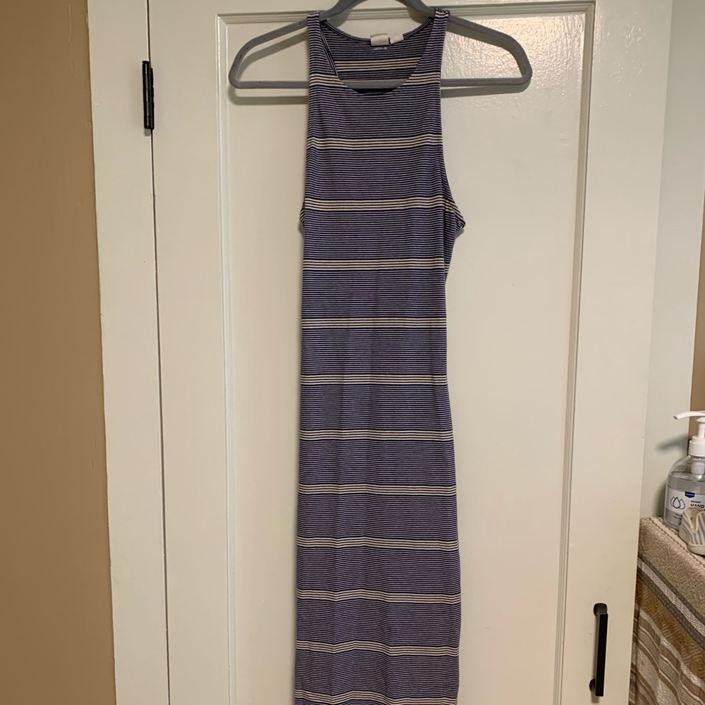 Roxy Midi Open back dress